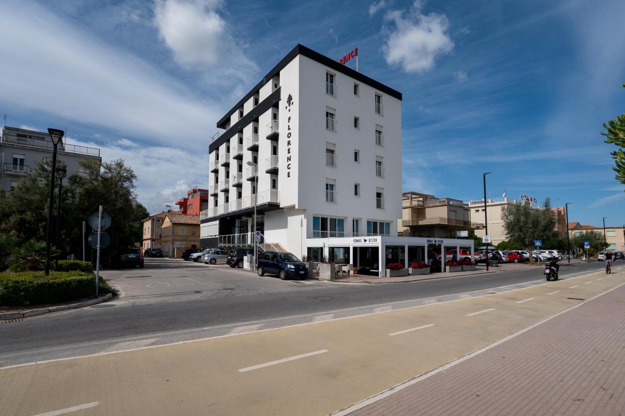 Hotel Florence Marotta Luaran gambar