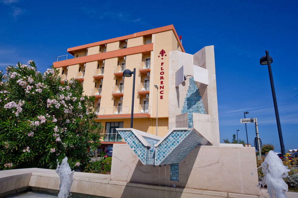 Hotel Florence Marotta Luaran gambar